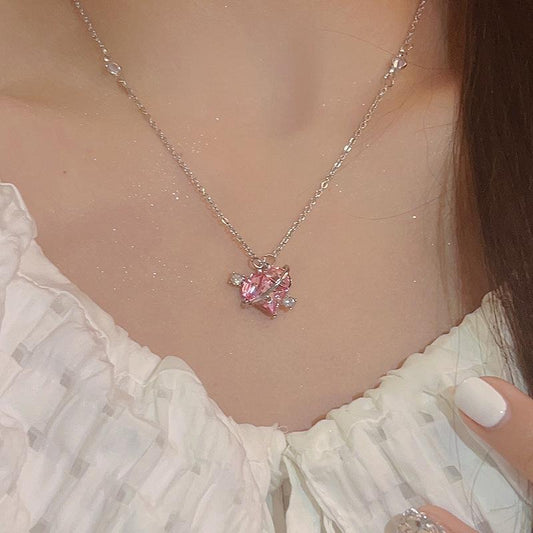 Needxo Pink Heart Crystal Pendant Necklace – Elegant Love Charm for Every Occasion